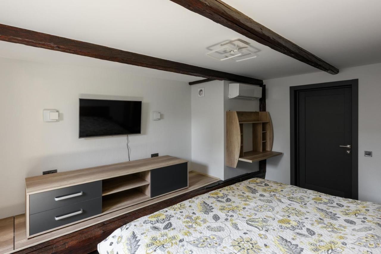 Apart Hotel Fusion Chernivtsi Exterior foto